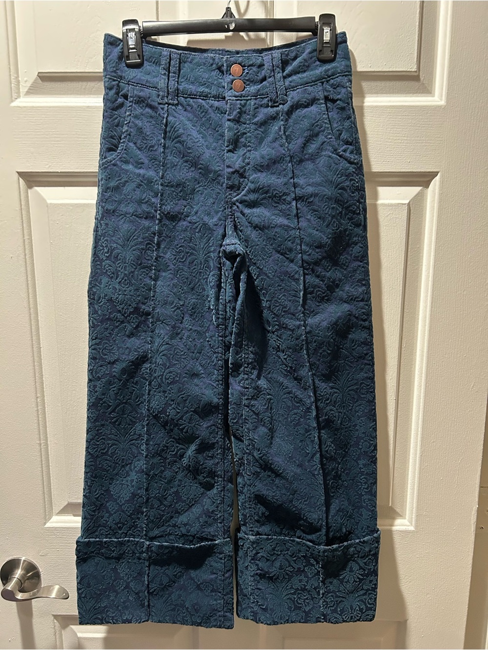 Anthropologie Pilcro Lennox Cuffed Wide-Leg Embossed Cropped Pants Size 25